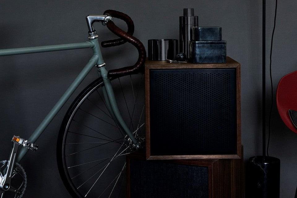 Dulapior maro din lemn Oooja Bolia - PARIS14A.RO