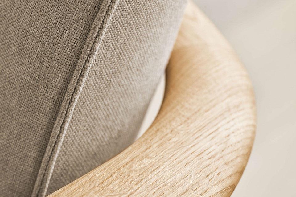 Fotoliu bej nisipiu din polietilena reciclata si lemn de stejar Bowie Bolia - PARIS14A.RO