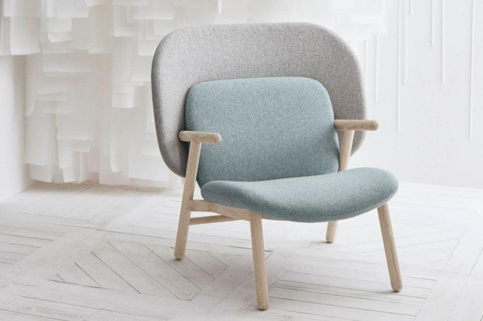 Fotoliu gri antracit/maro din textil si lemn de stejar Cosh Bolia - PARIS14A.RO