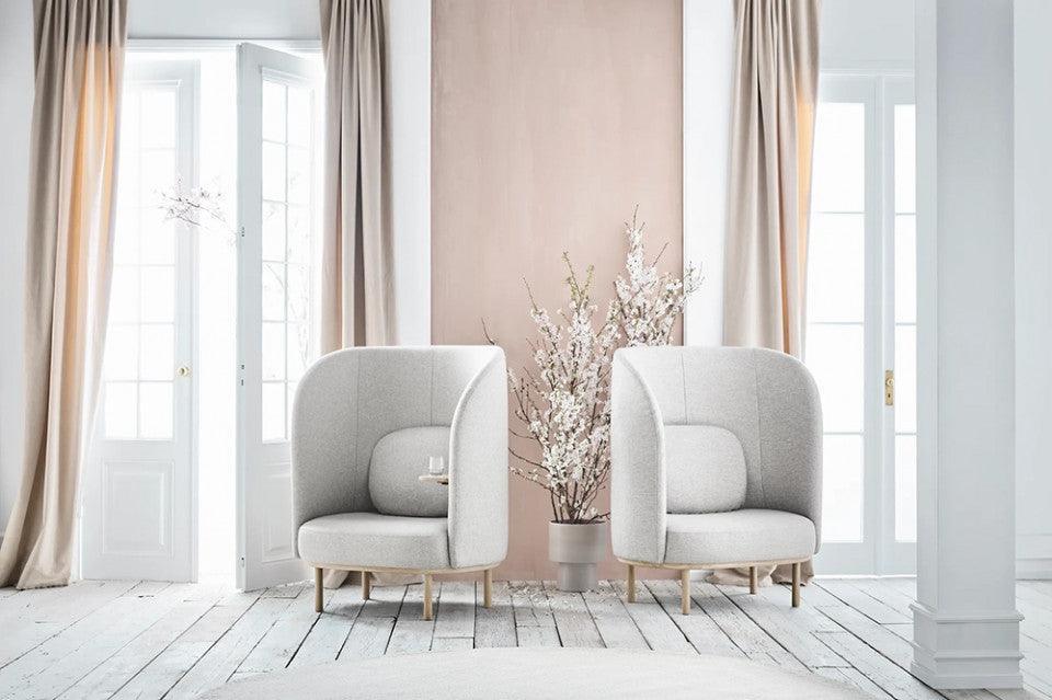 Fotoliu gri deschis din poliester si lemn Fuuga Nesting Right Bolia - PARIS14A.RO