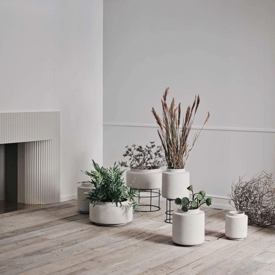 Ghiveci gri/negru din ceramica si otel 49 cm Botanique Bolia - PARIS14A.RO