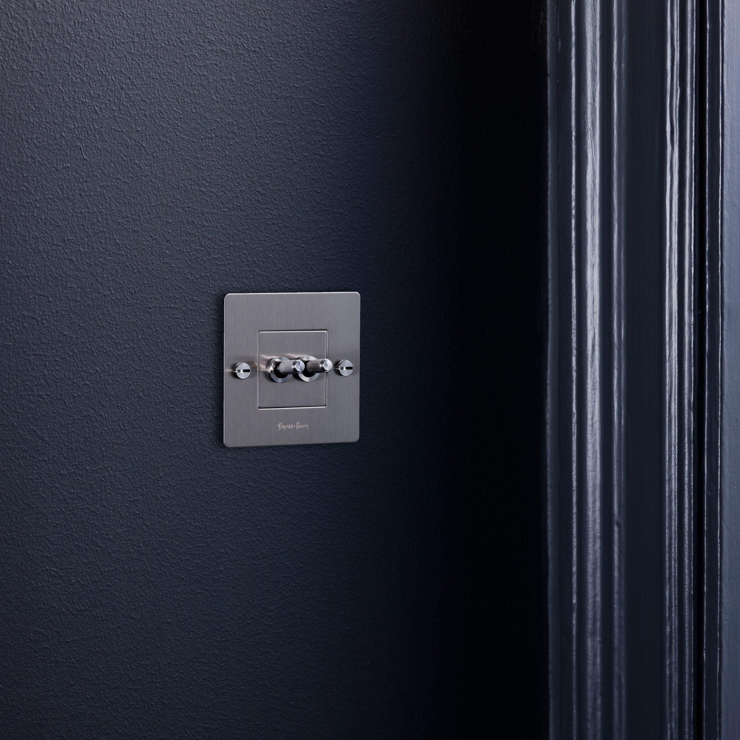 Intrerupator dublu 1G - Buster & Punch - PARIS14A.RO