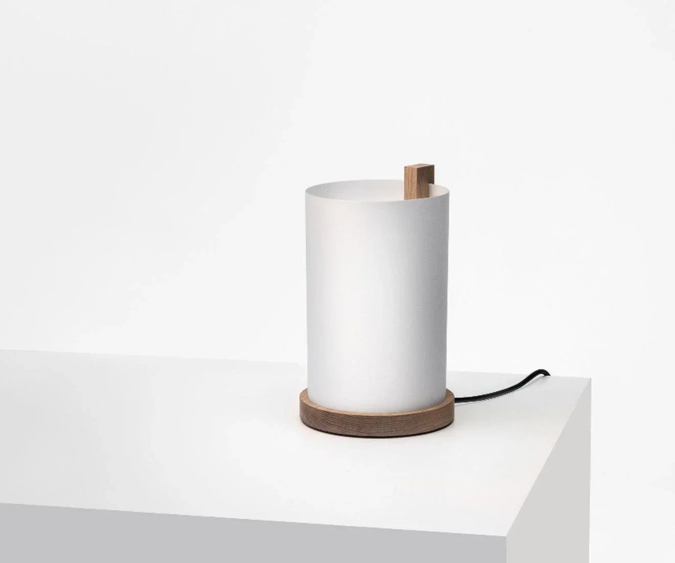 Lampa de masa din hartie whashi si lemn de stejar Enso by Motarasu - PARIS14A.RO