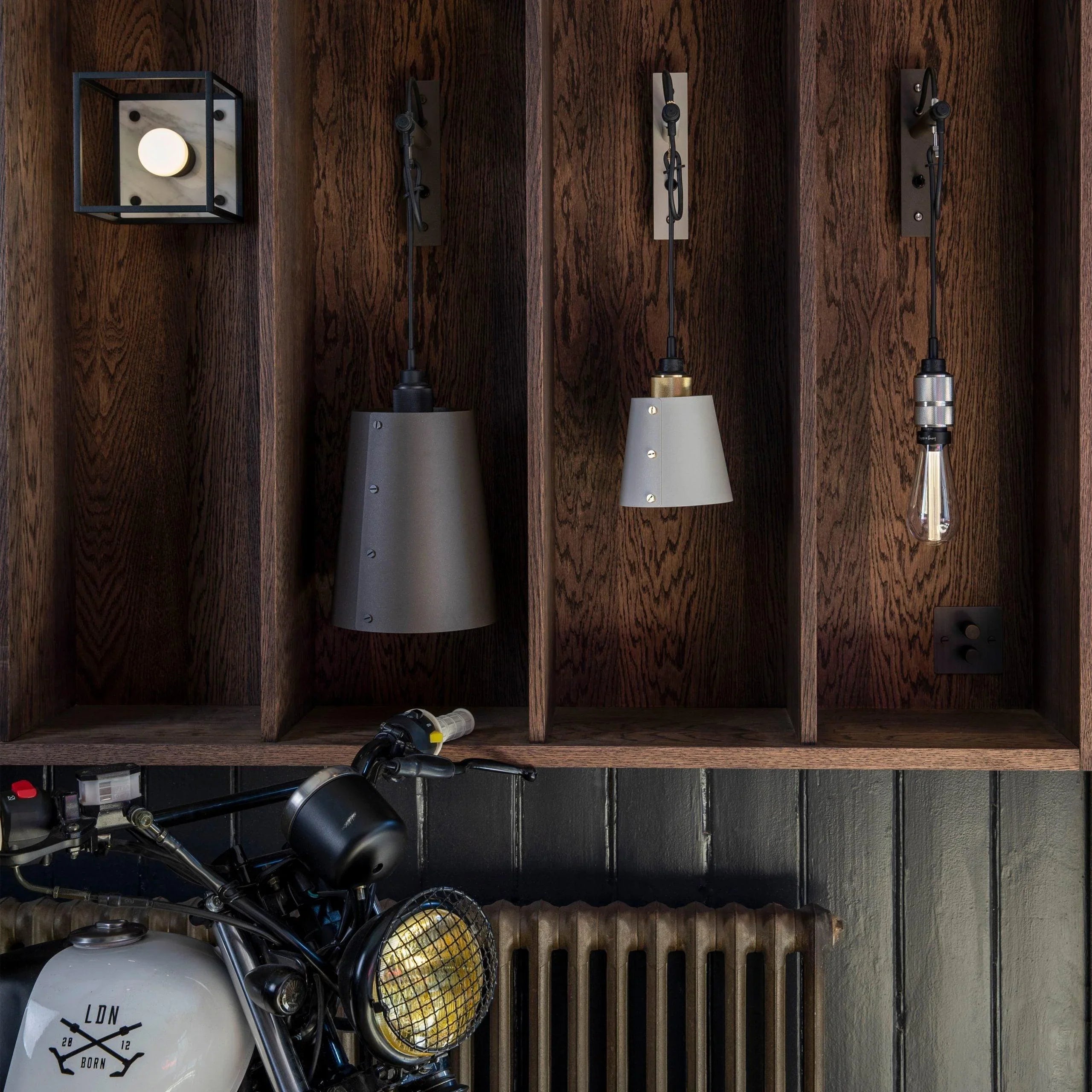 Lampa de perete HOOKED / SMALL / STONE - Buster & Punch - PARIS14A.RO