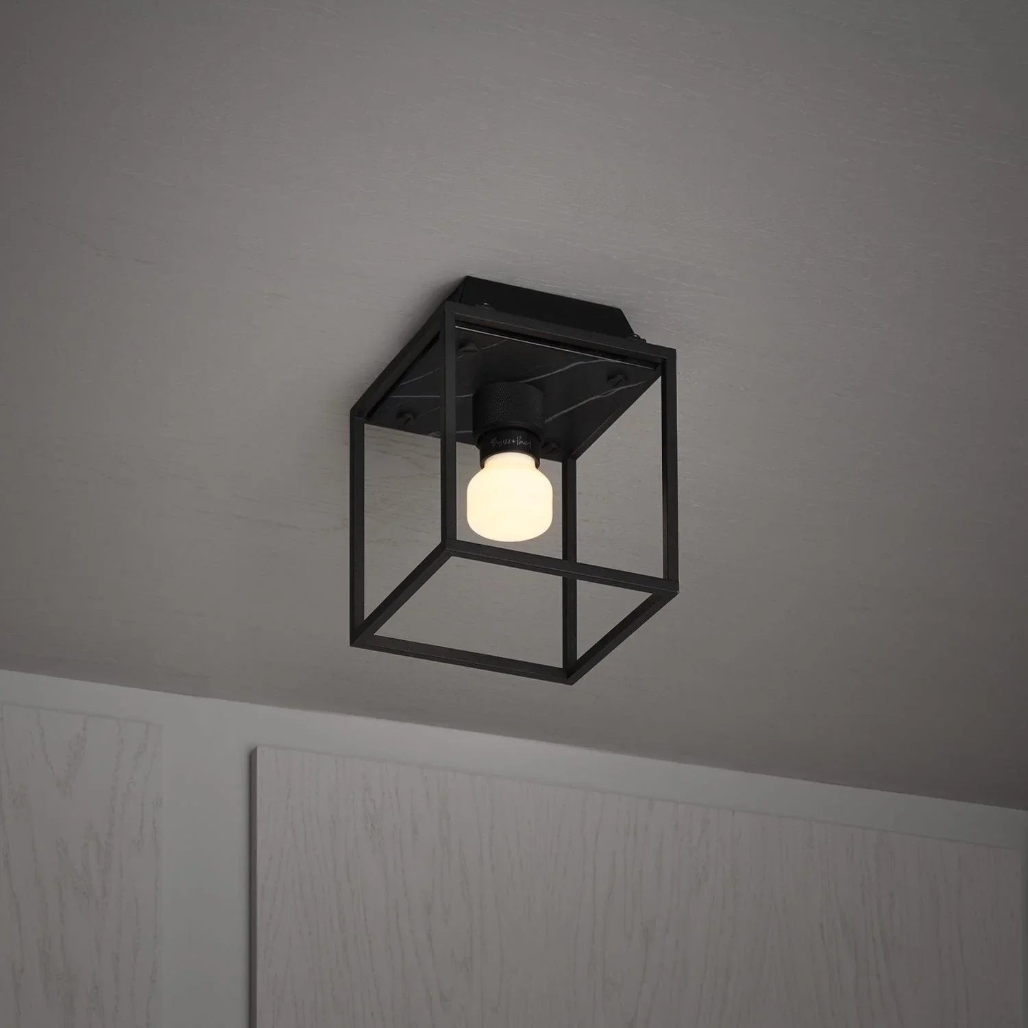 Lampa de tavan Caged / SMALL / Marmura neagra - Buster & Punch - PARIS14A.RO