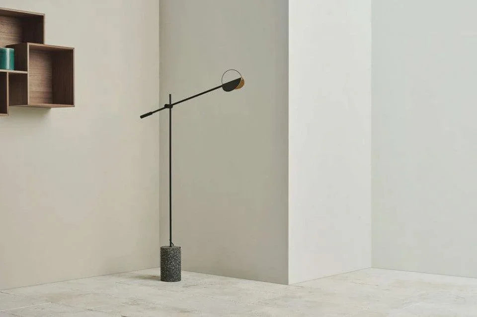 Lampadar negru din metal si terrazzo cu LED 135 cm Leaves Floor Bolia - PARIS14A.RO