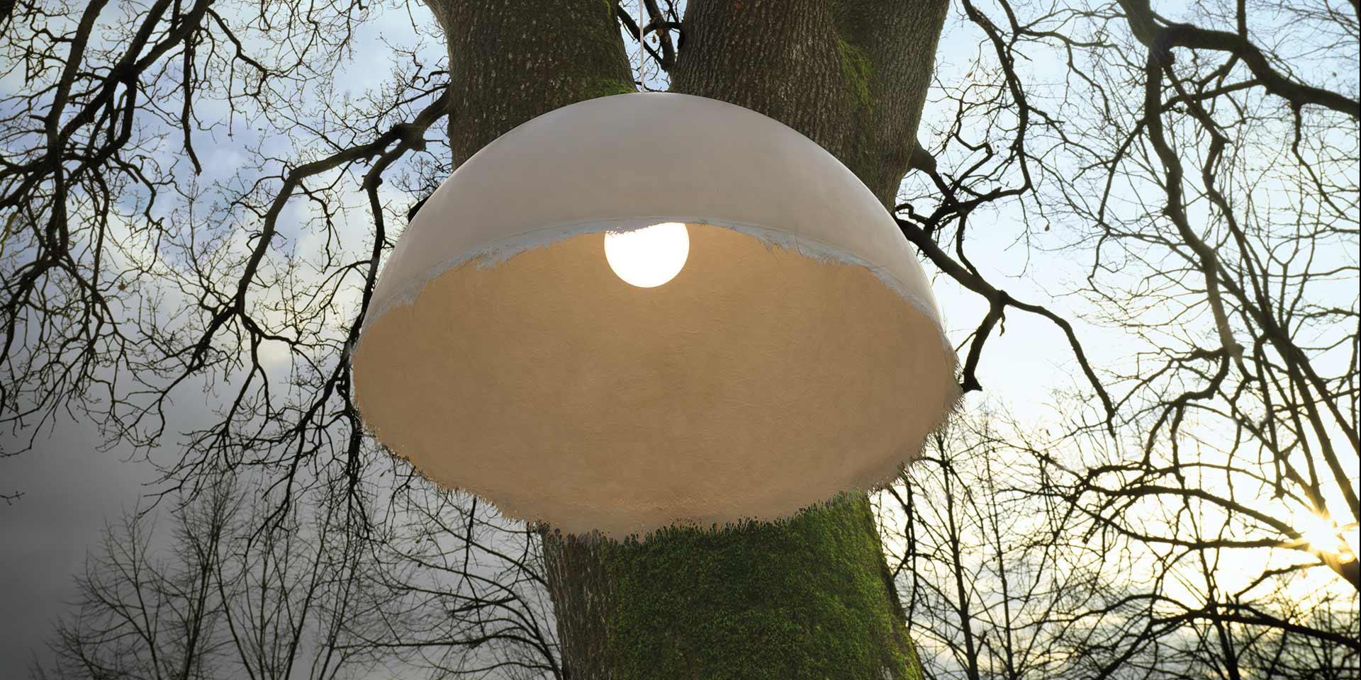 Lustra cu abajur mare din fibra de sticla Plancton by Karman - PARIS14A.RO