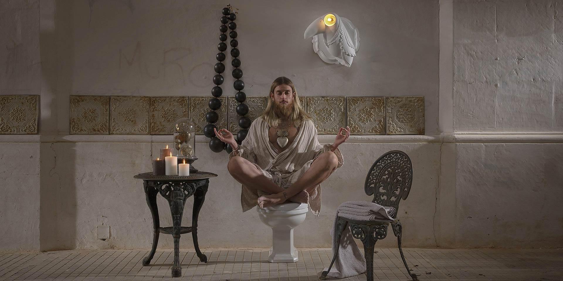 Lustra de perete cu aspect de papagal Cubano by Karman - PARIS14A.RO