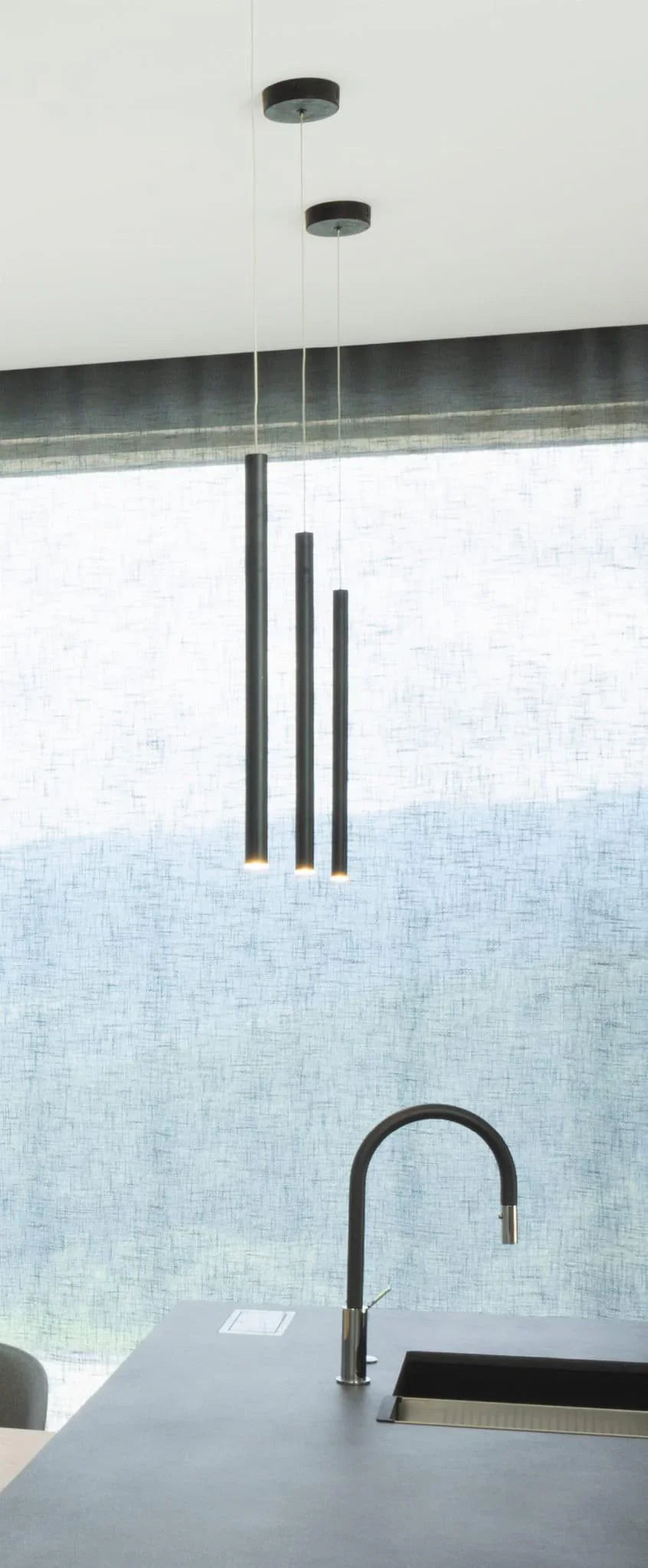 Lustra ORGANIC I Culoare neagra MAXLIGHT P0203 - PARIS14A.RO