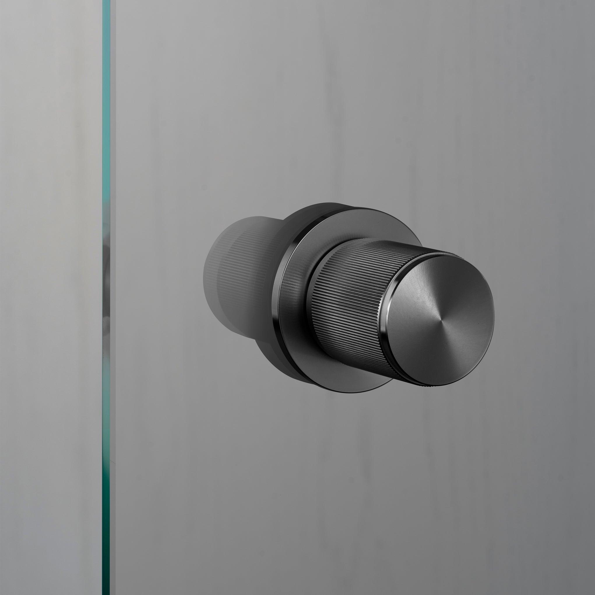 Maner pentru usa tip buton fixat / Pe o singura fata / LINEAR - Buster & Punch - PARIS14A.RO