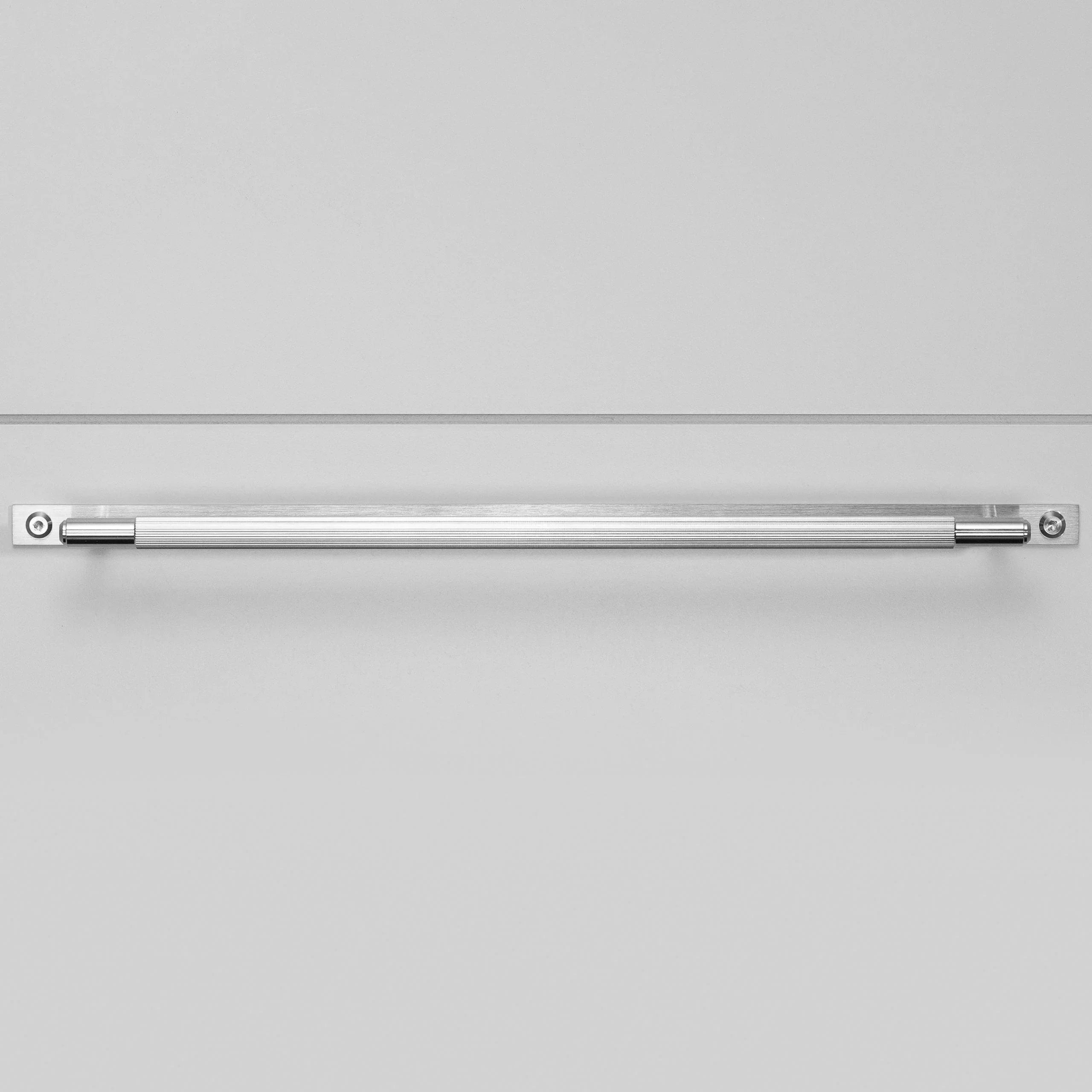 Maner tip bara PULL BAR / Cu placa / Mare / LINEAR - Buster & Punch - PARIS14A.RO