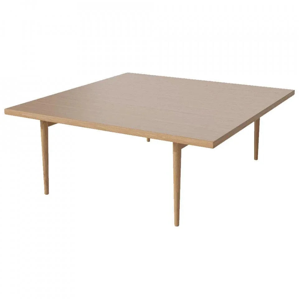 Masa de cafea maro din lemn de stejar 110x110 cm Berlin Bolia - PARIS14A.RO