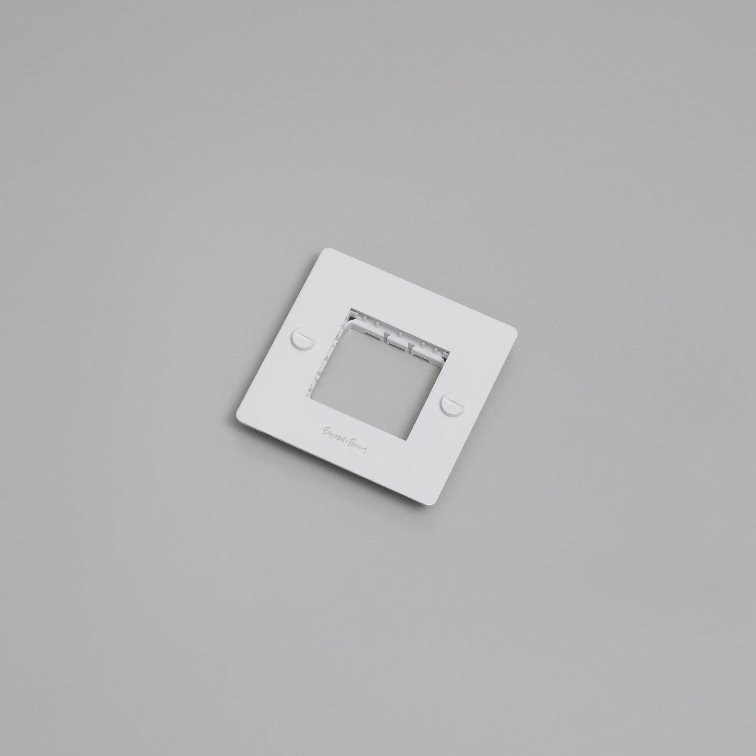 Placa de perete 1G / Fara insertii - Buster & Punch - PARIS14A.RO