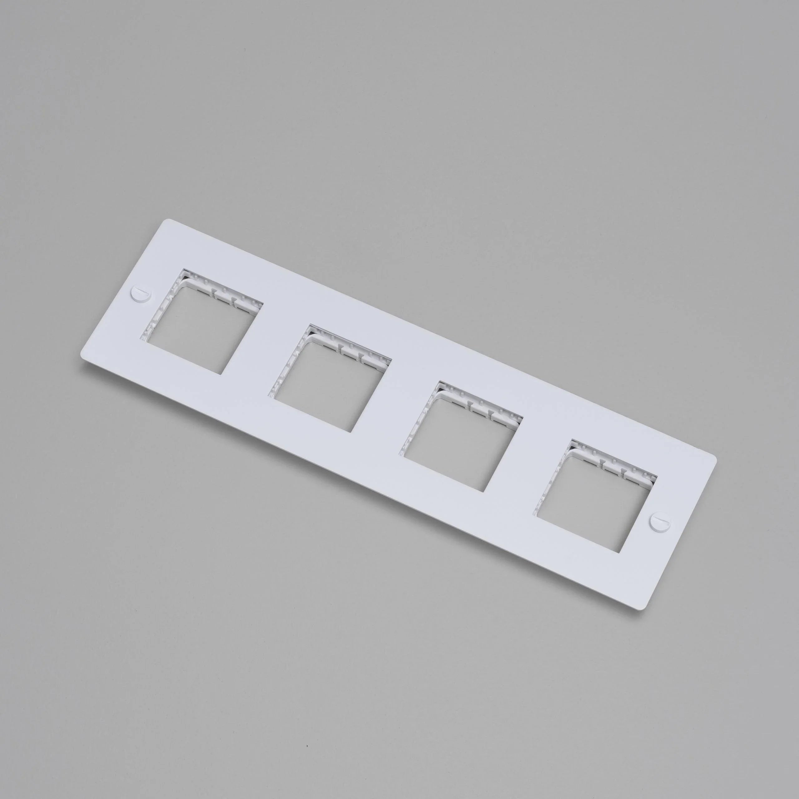 Placa de perete 4G / Fara insertii - Buster & Punch - PARIS14A.RO