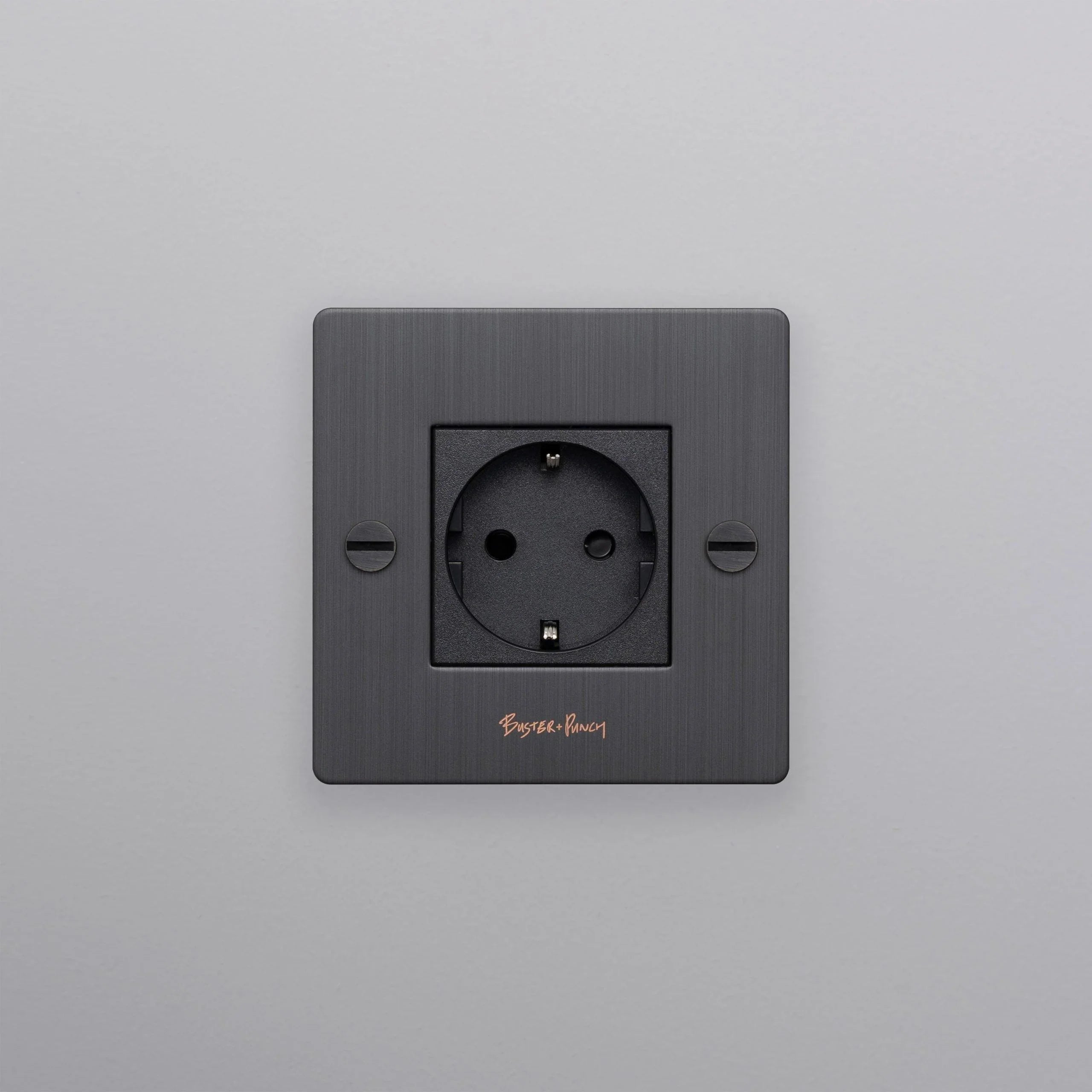 Priza Schuko 1G Tip F, placa metalica - Buster & Punch - PARIS14A.RO