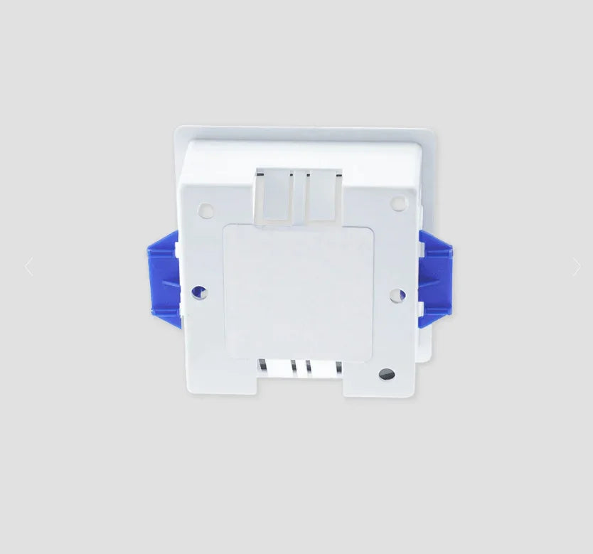 Doza patrata model UK - Buster & Punch