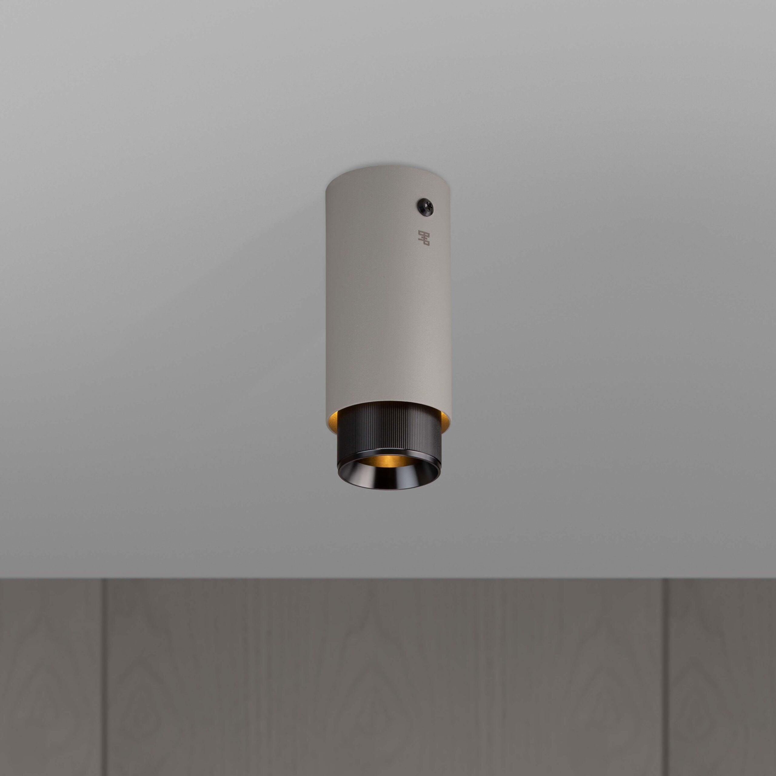 Reflector fixat pe tavan Exhaust LINEAR / STONE - Buster & Punch - PARIS14A.RO