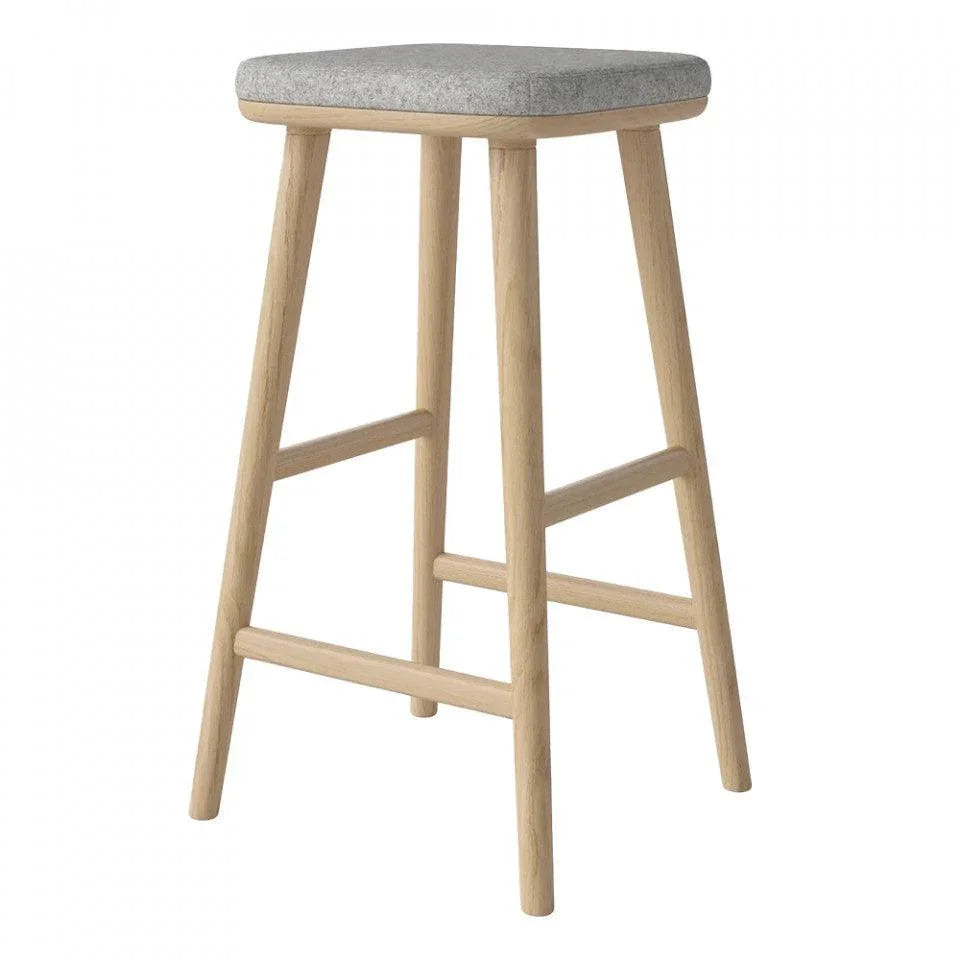 Scaun bar gri din lana si lemn de stejar Flor Bolia - PARIS14A.RO