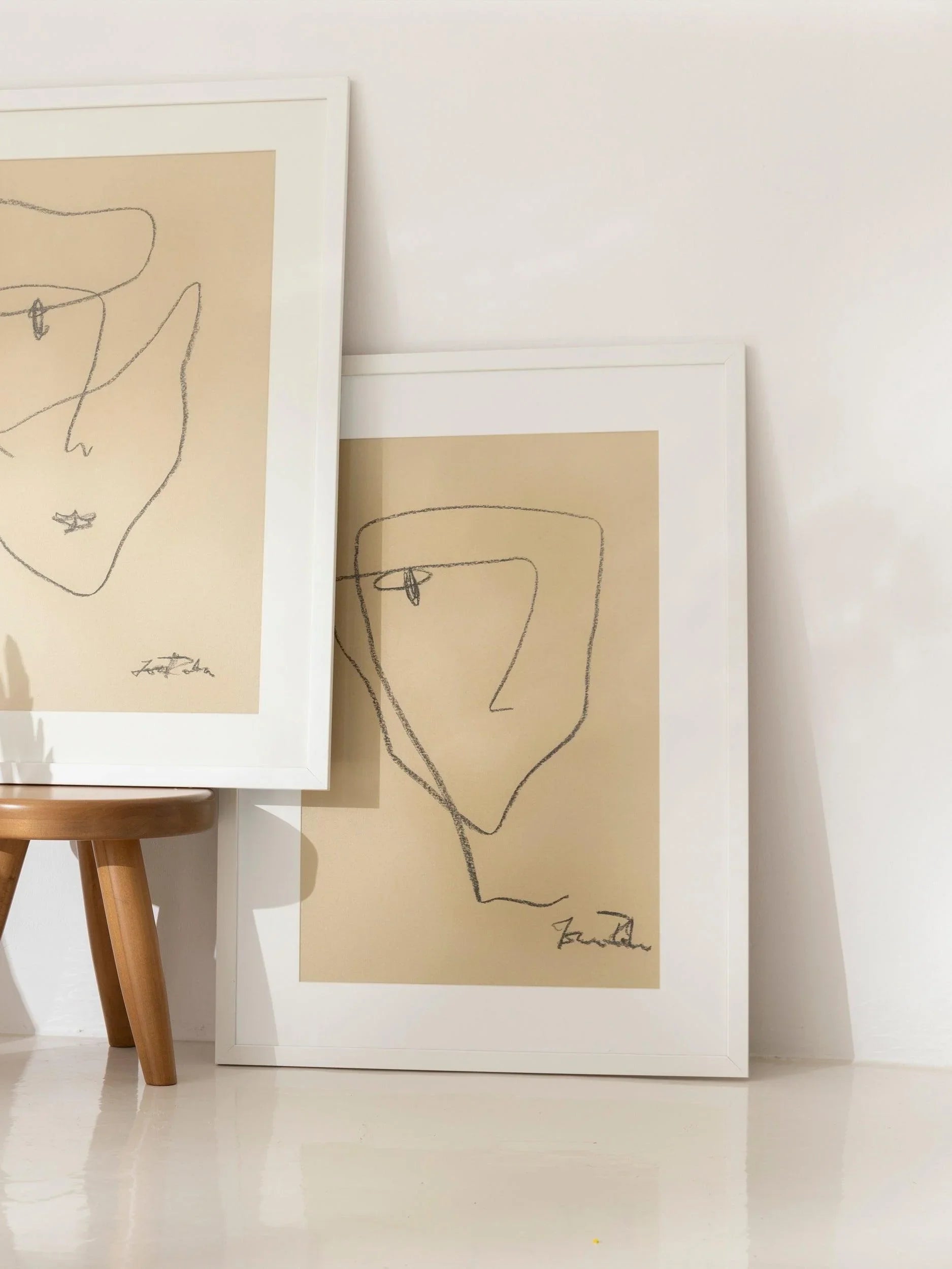 Schita Originala de Ioana Robu - "Barbat" - PARIS14A.RO