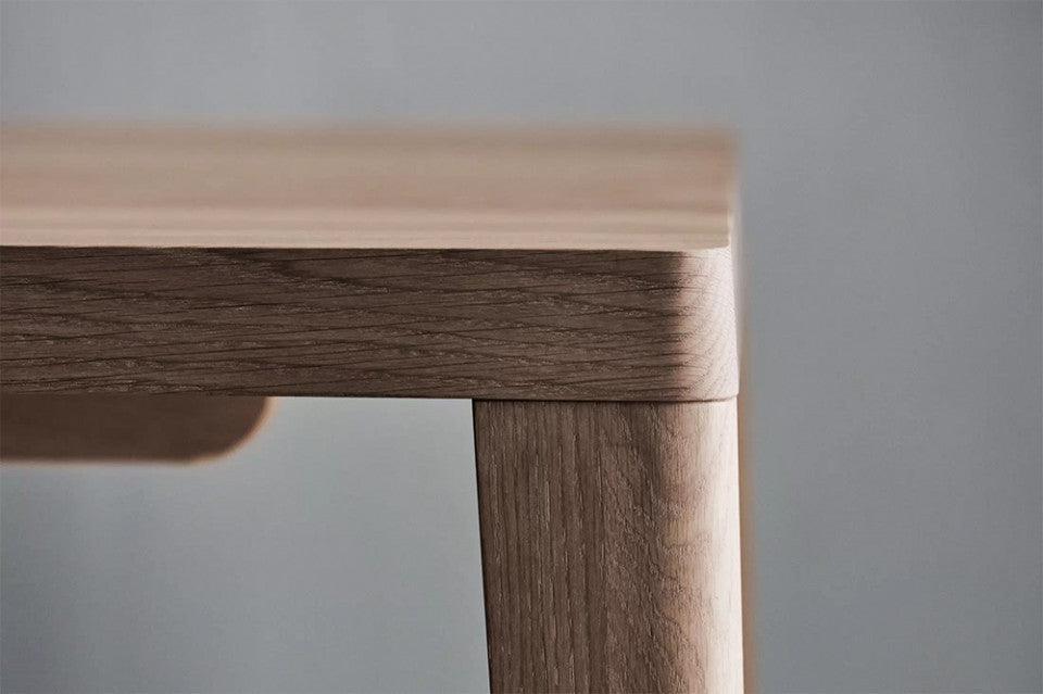 Set 2 alonje masa maro din lemn de stejar Graceful Bolia - PARIS14A.RO