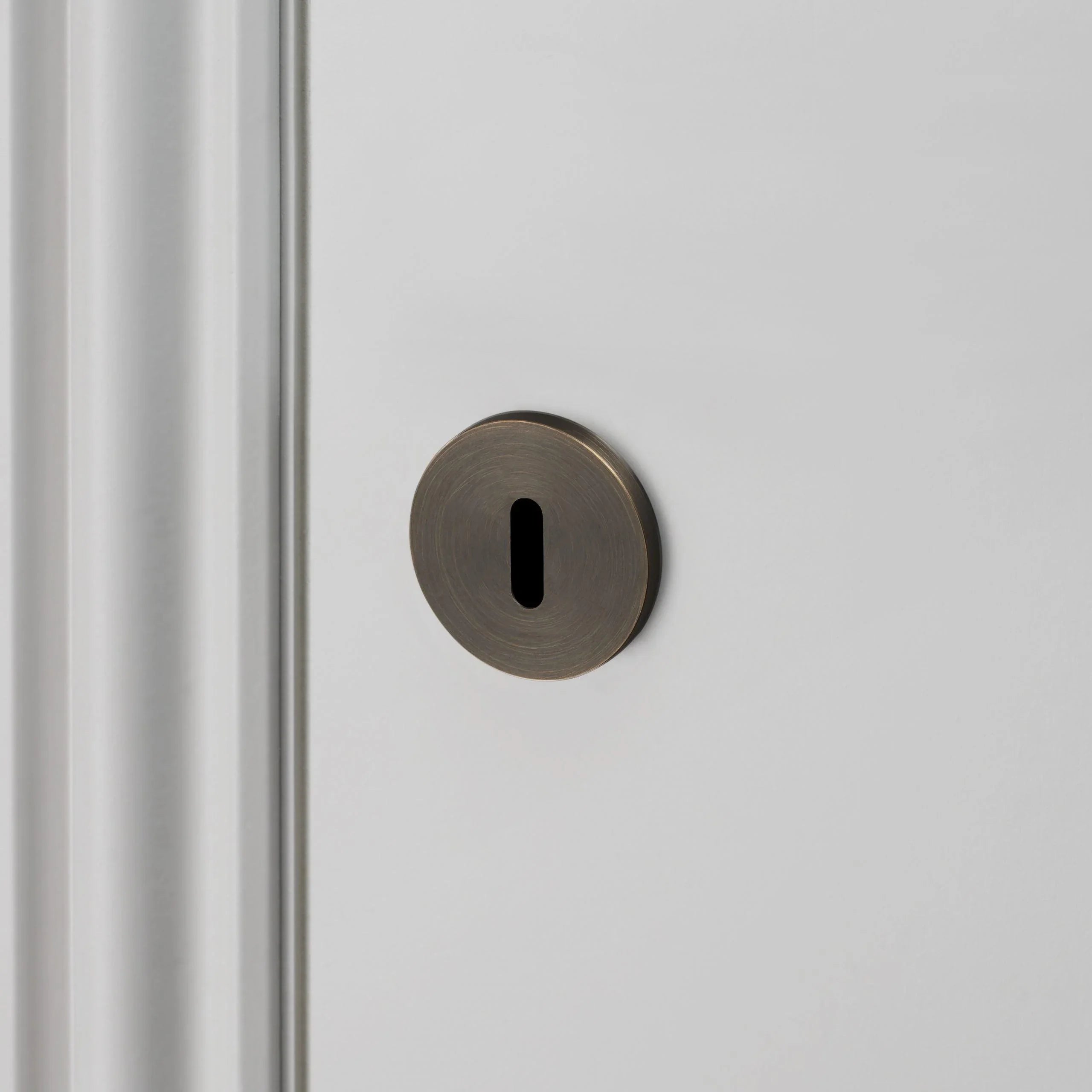 Set capace pentru gaura de cheie KEY ESCUTCHEON - Buster & Punch - PARIS14A.RO