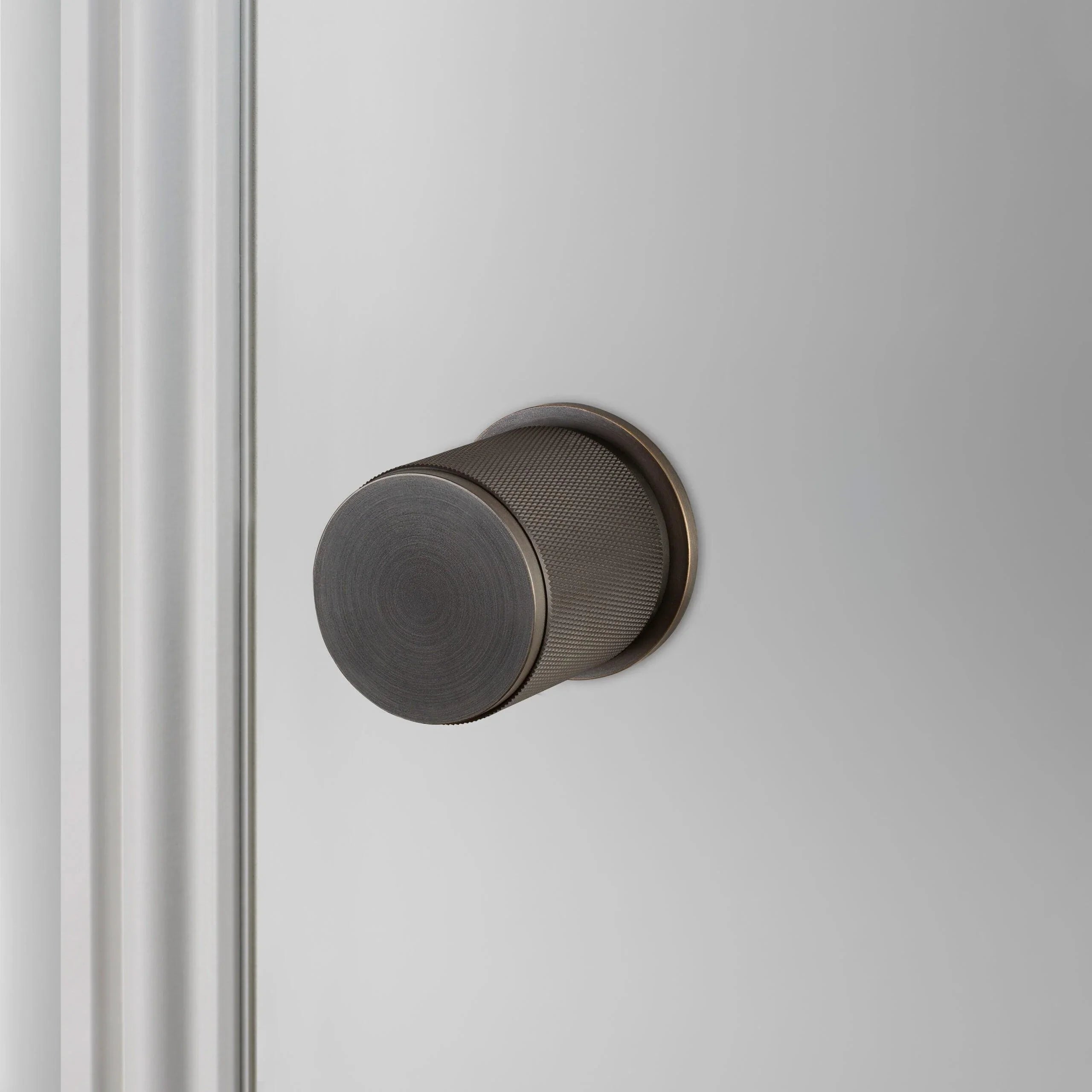 Set manere de usa tip buton / CROSS - Buster & Punch - PARIS14A.RO