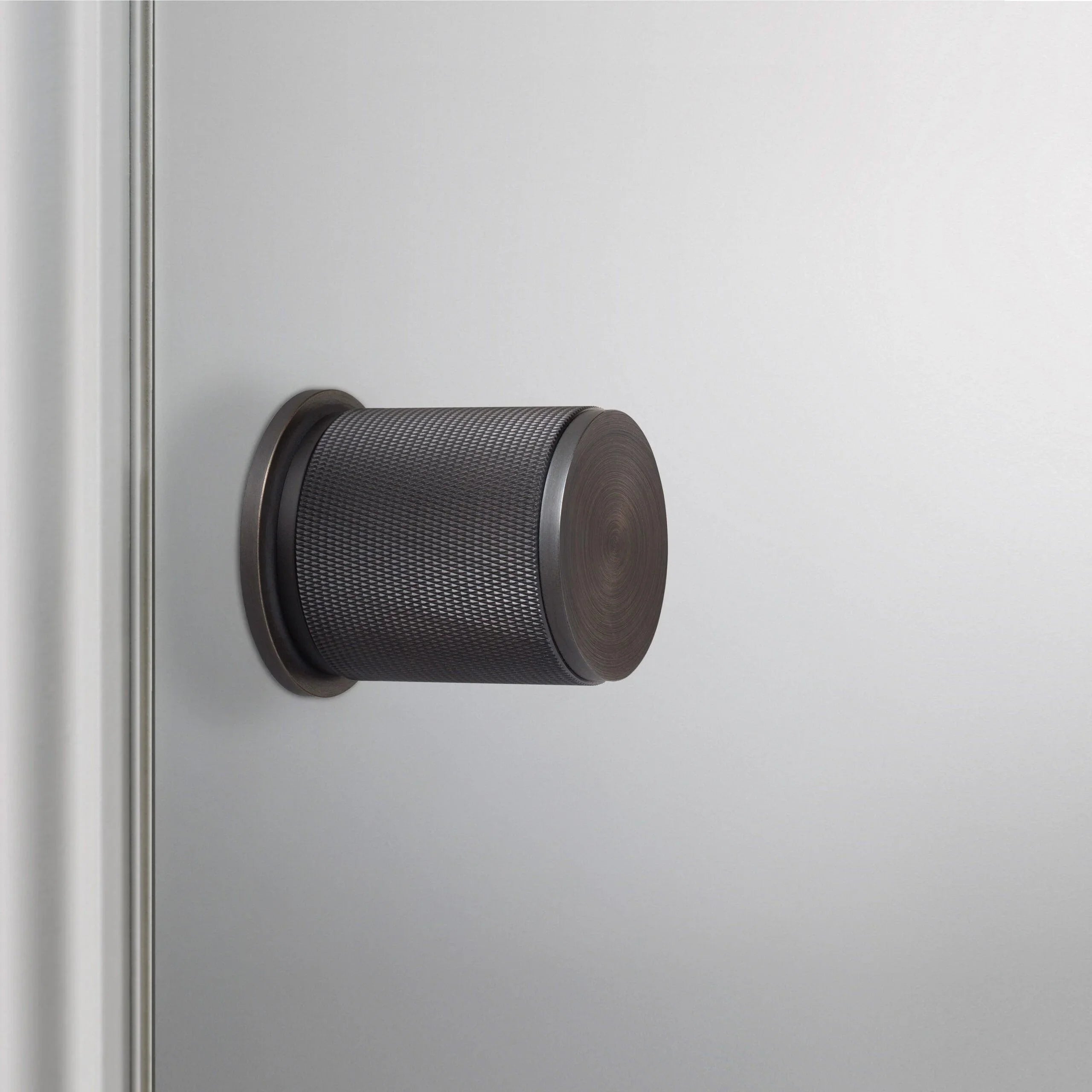 Set manere de usa tip buton / CROSS - Buster & Punch - PARIS14A.RO