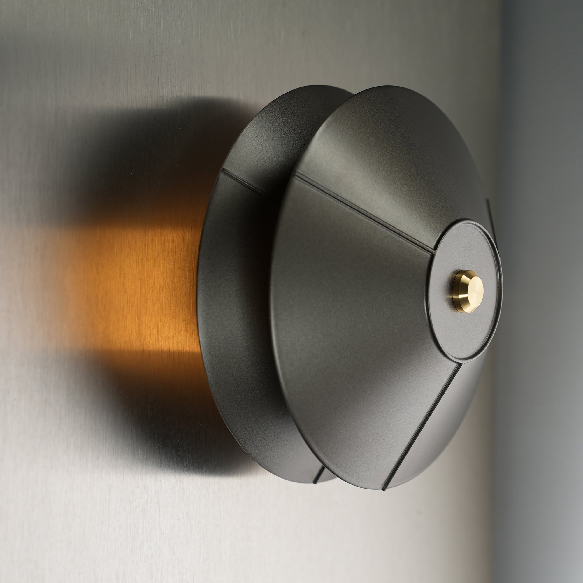 Minale aplică 2Shades închisă | aluminiu lăcuit, alamă masivă | bec G9 dimabil inclus