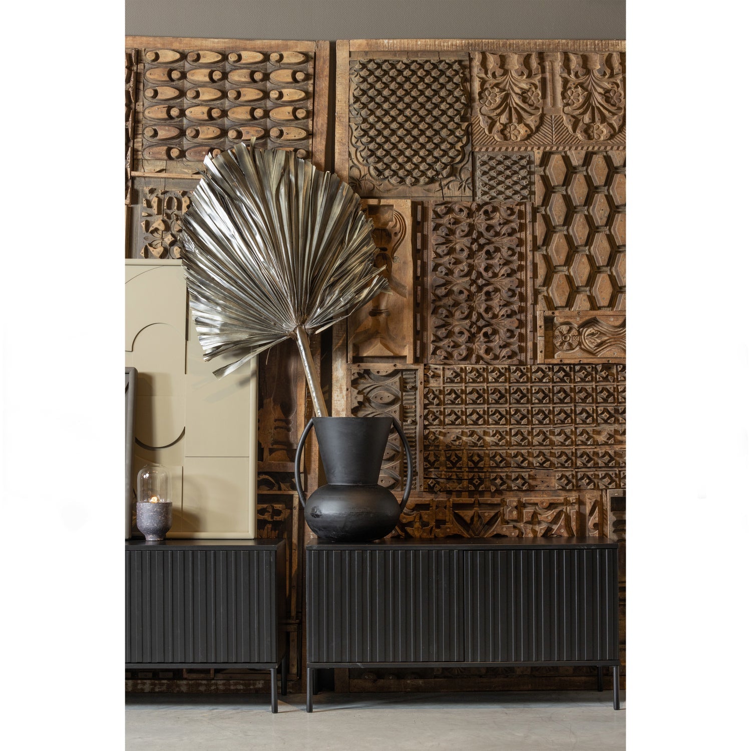 WOOOD mobila TV NEW GRAVURE | Pin | Negru | 56x100x44 cm