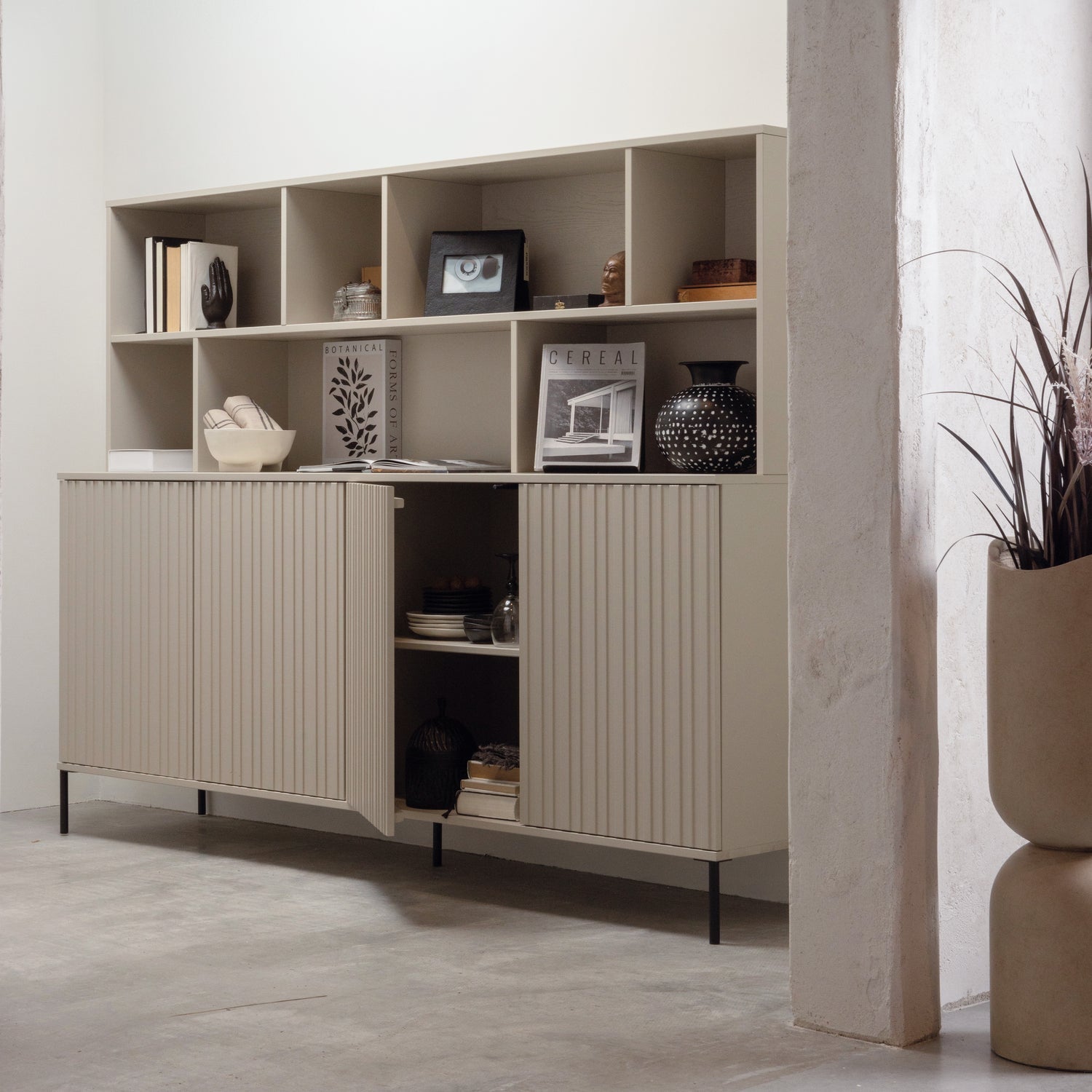 NEW GRAVURE WALL CABINET PINE DUST [fsc]