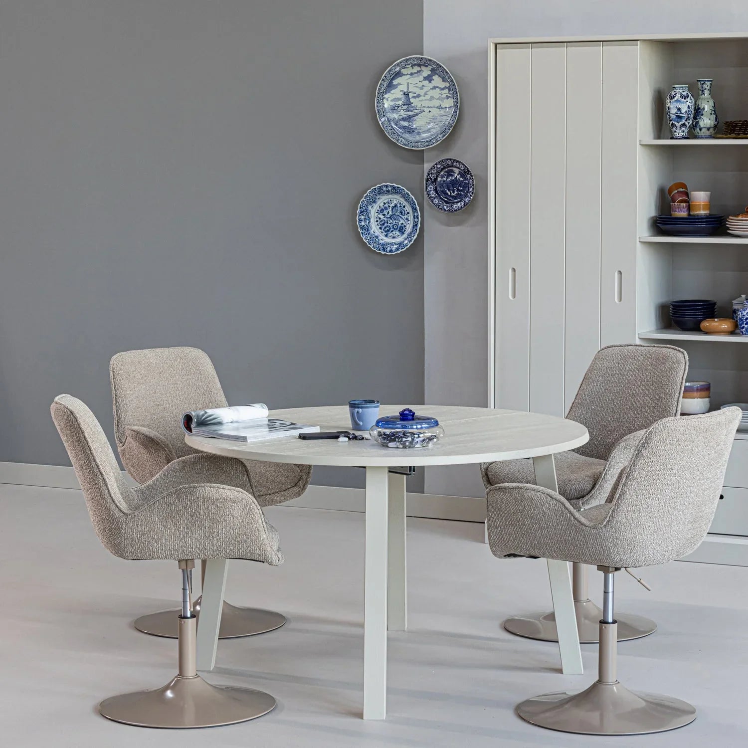 MILA SLIDING DOOR CABINET PINE DUST [fsc]