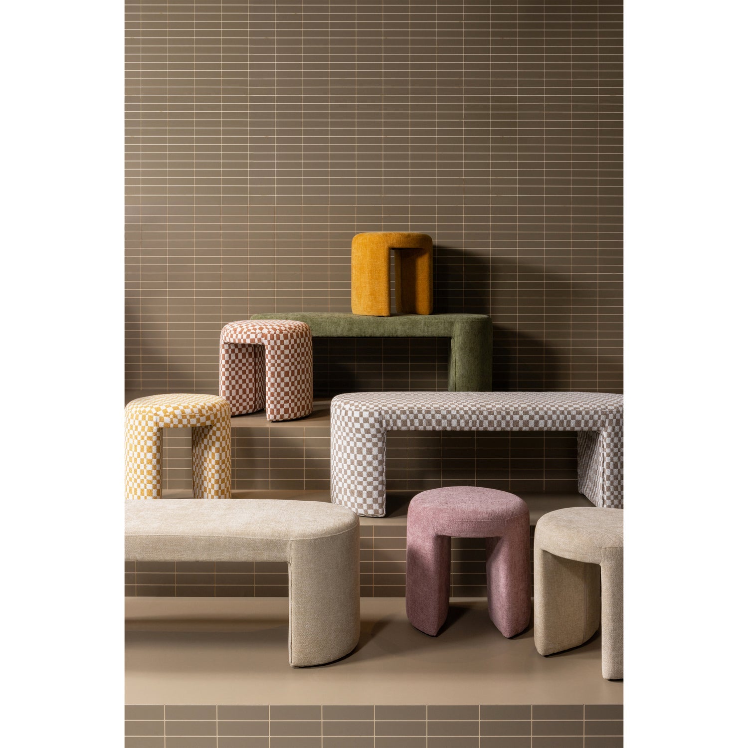 WOOOD taburet CHARLIE UPHOLSTERED | 100% Pes | Blush | 47x45x45 cm
