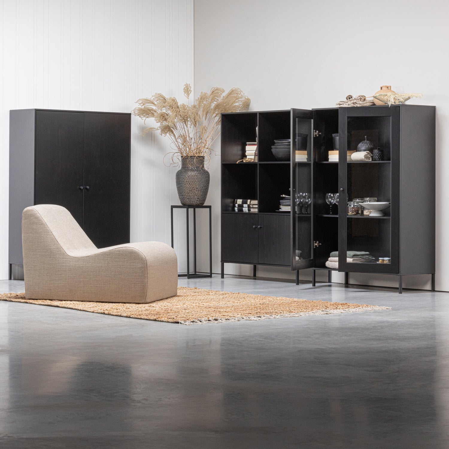 XAM OPEN CABINET PINE BLACK [fsc]