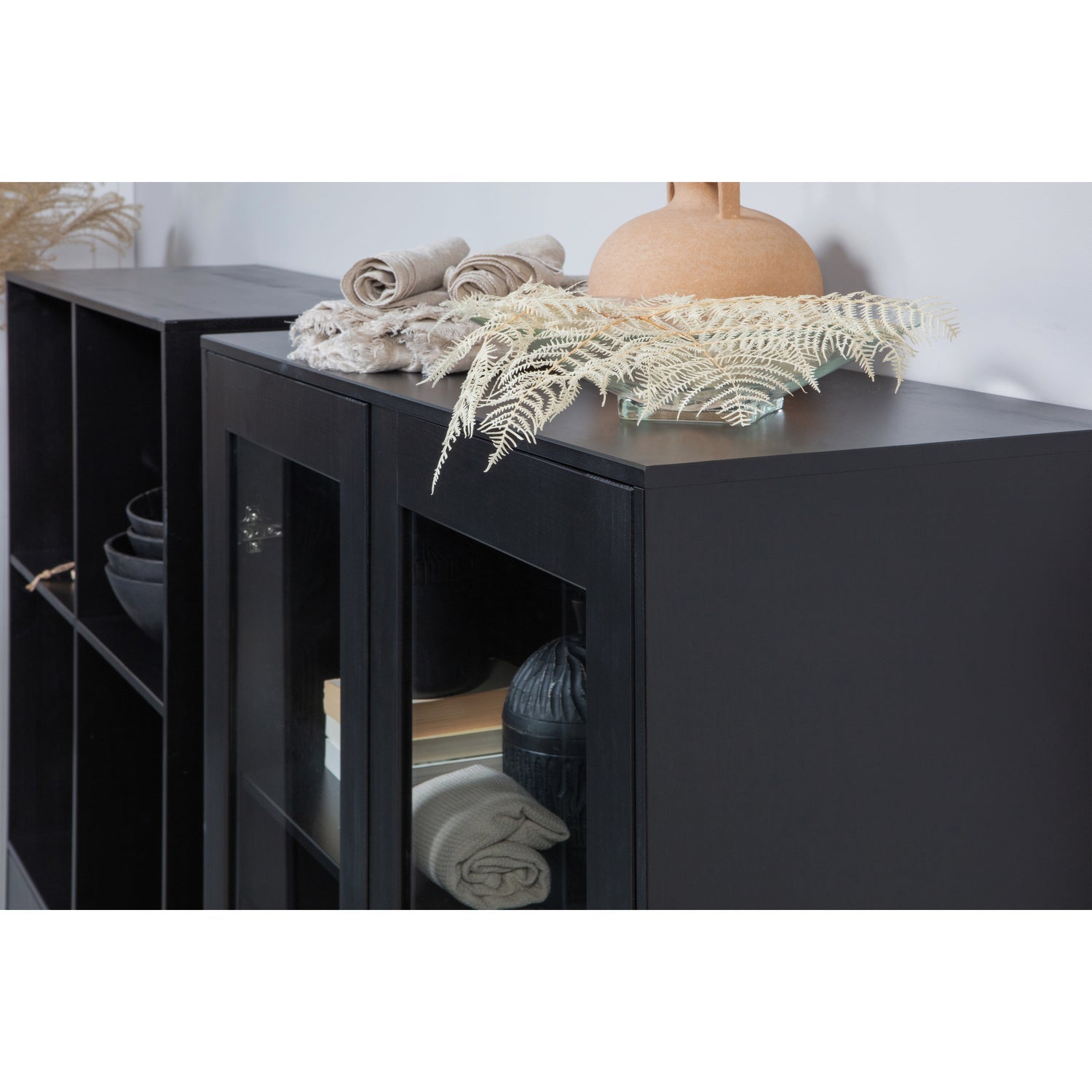 XAM OPEN CABINET PINE BLACK [fsc]