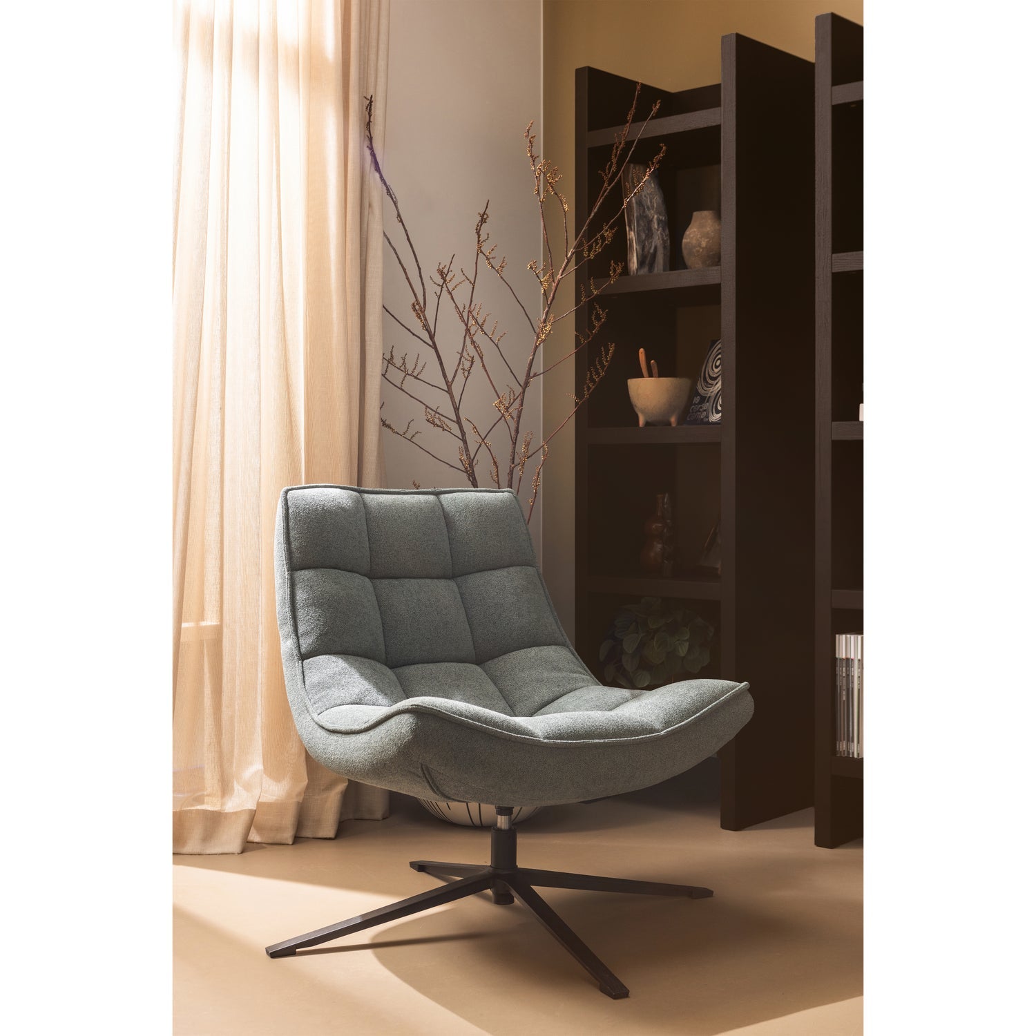 WOOOD fotoliu MAUDI SWIVEL ARMCHAIR | 100% Pes | Piatra | 84x74x86 cm