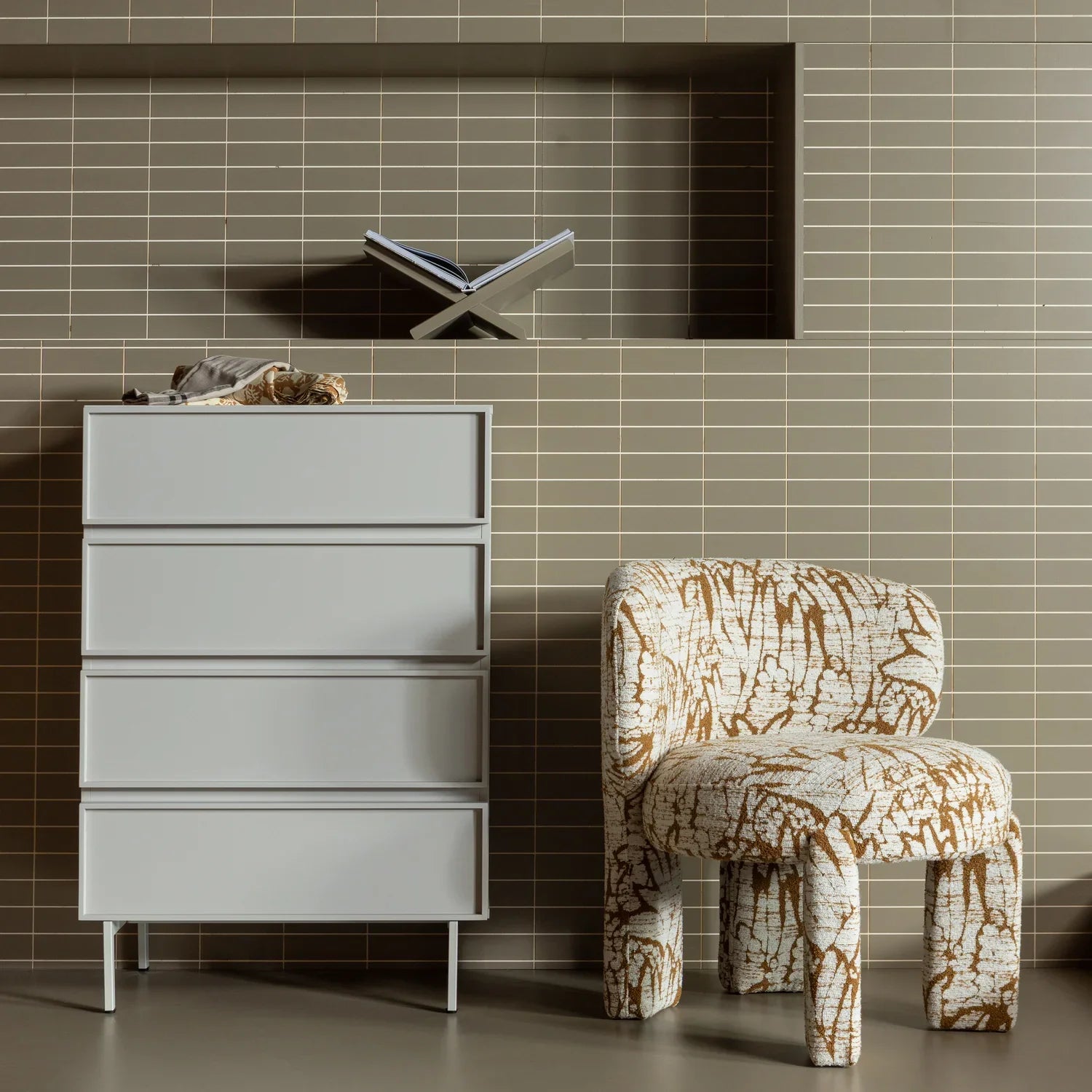 TOURS DRESSER 4 DRAWERS MELAMINE/MDF SAND