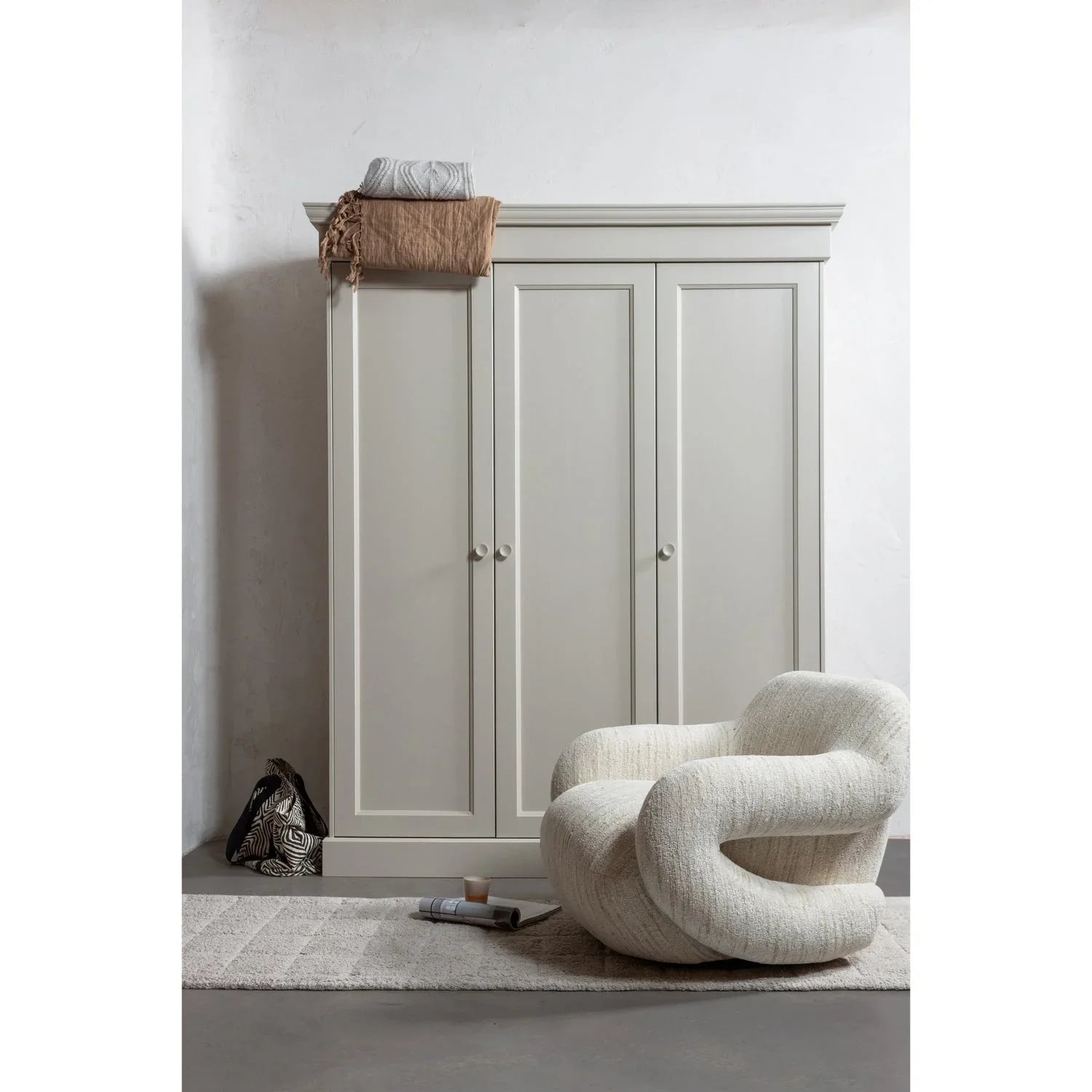 OLIVIA WARDROBE PINE DUST [fsc]