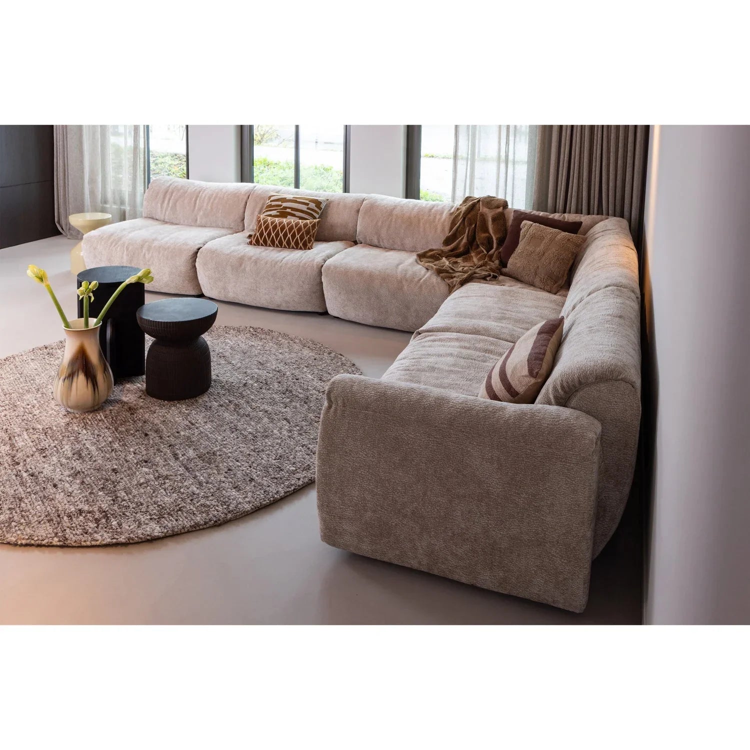 KIONI SMALL SIDE TABLE ACACIA BLACK