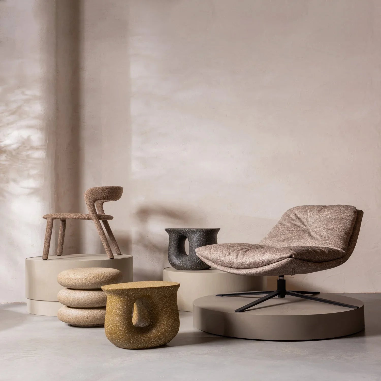 ARVE SWIVEL ARMCHAIR PRINTED FABRIC NATURAL MELANGE