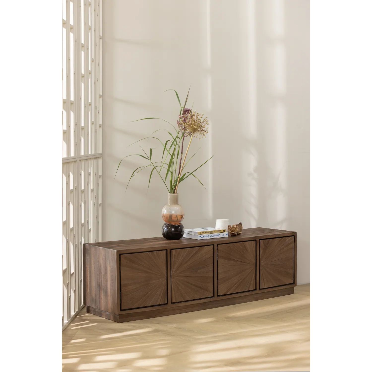 MARJON HANDSHAPED VASE GLASS BROWN