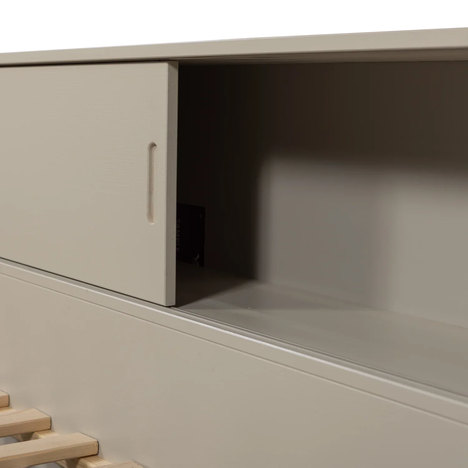 CARTER CORNER BED PINE DUST [fsc]