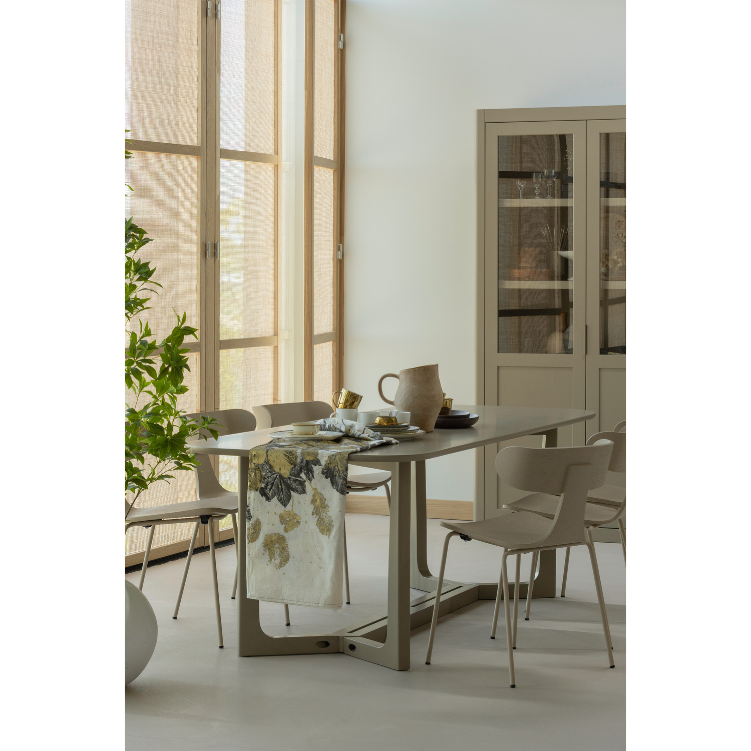 VALERIE VASE ALUMINIUM SAND