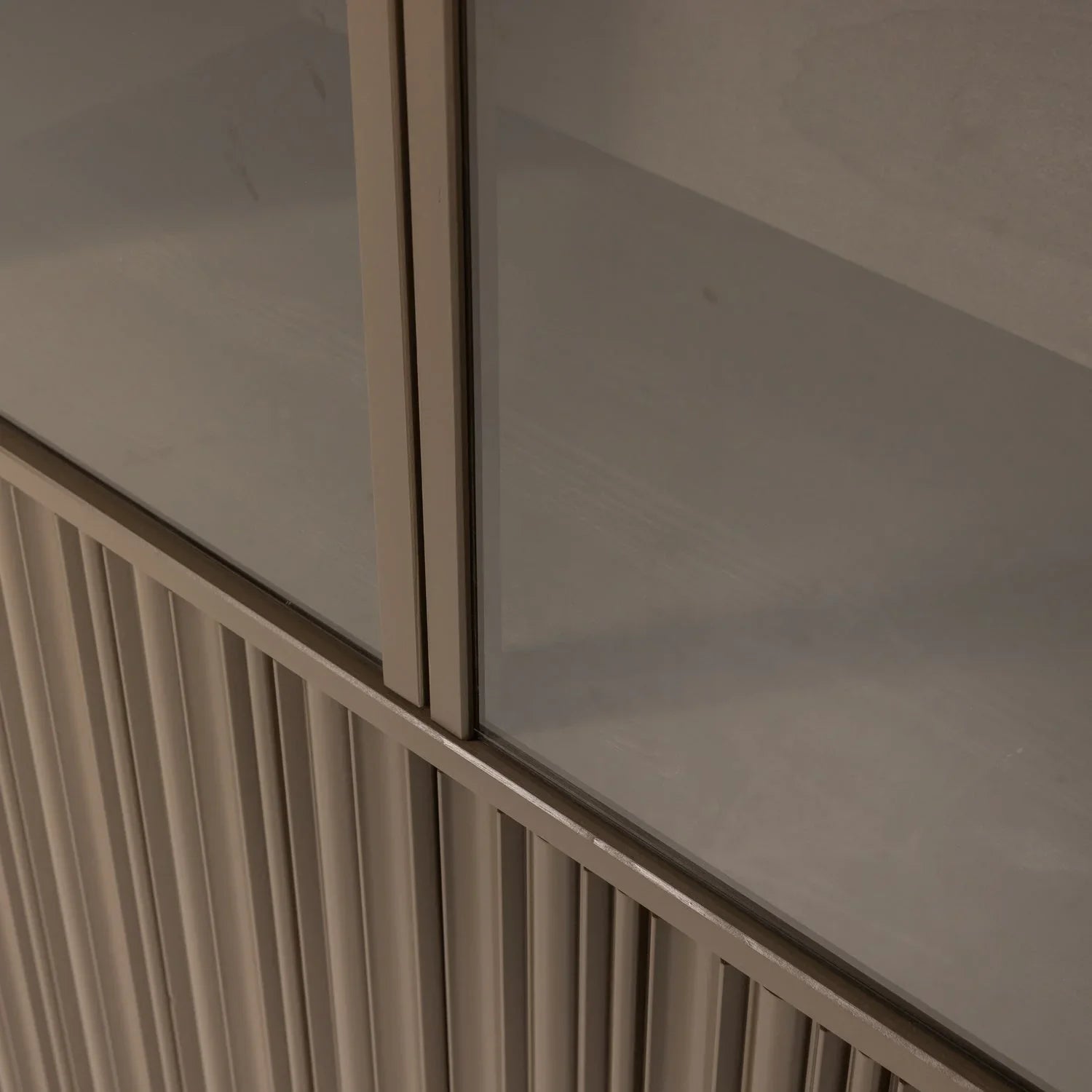 NOVA LOW DISPLAY CABINET PINE TRUFFLE BROWN [fsc]