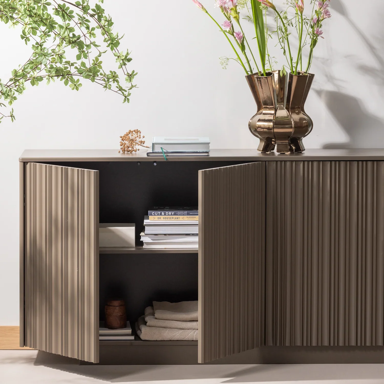 NOVA SIDEBOARD 200 CM PINE TRUFFLE BROWN [fsc]
