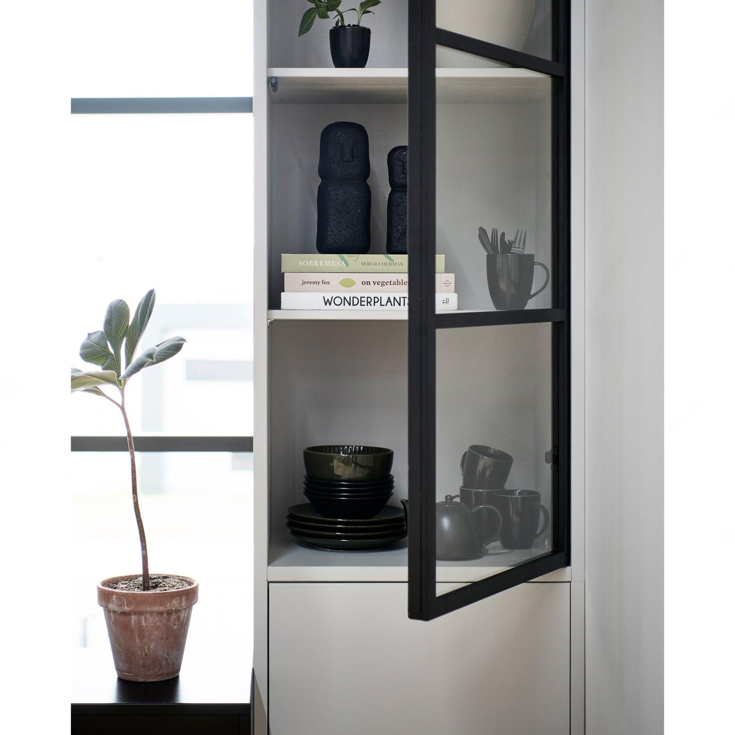 BASIC 2-DRS DISPLAY CABINET PINE MIST [fsc]