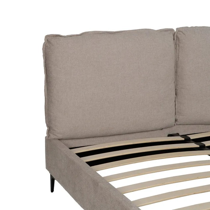 Pat tapițat bej din țesătură 163 x 215 x 93 cm – perfect pentru o oază de confort