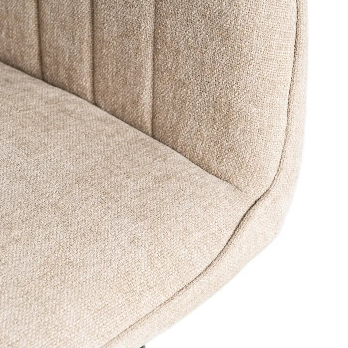 Scaun tapițat bej, 55 x 58,50 x 84 cm – stil modern și confort sporit
