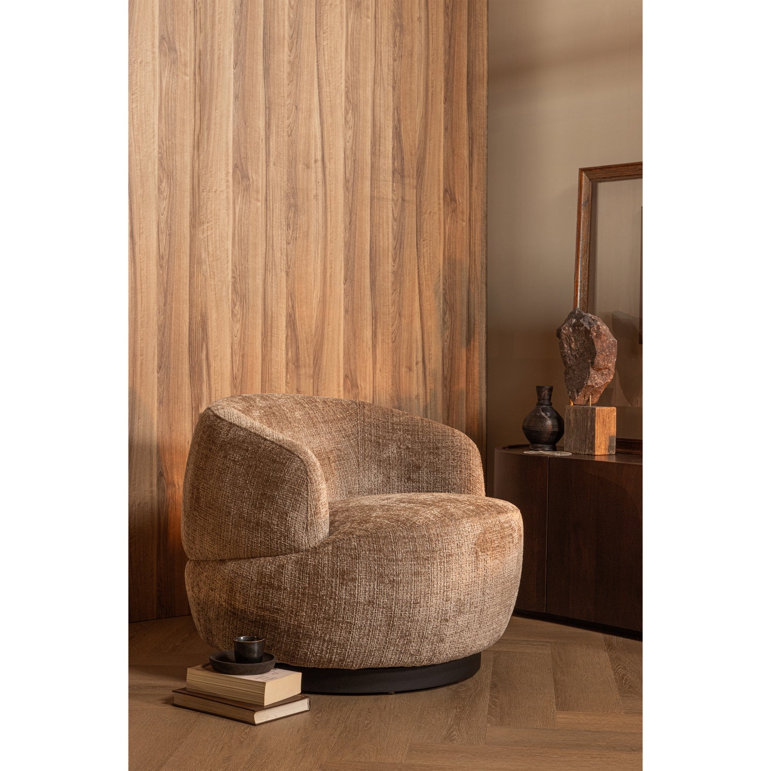 WOOOD fotoliu WOOLLY SWIVEL ARMCHAIR CHENILLE | 100% Pes | Nisipiu | 71x84x88 cm