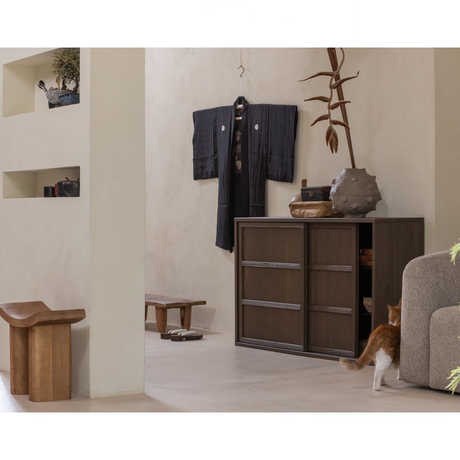 WOOOD taburet JAPAN | Paulownia | Natural | 45x50x25 cm