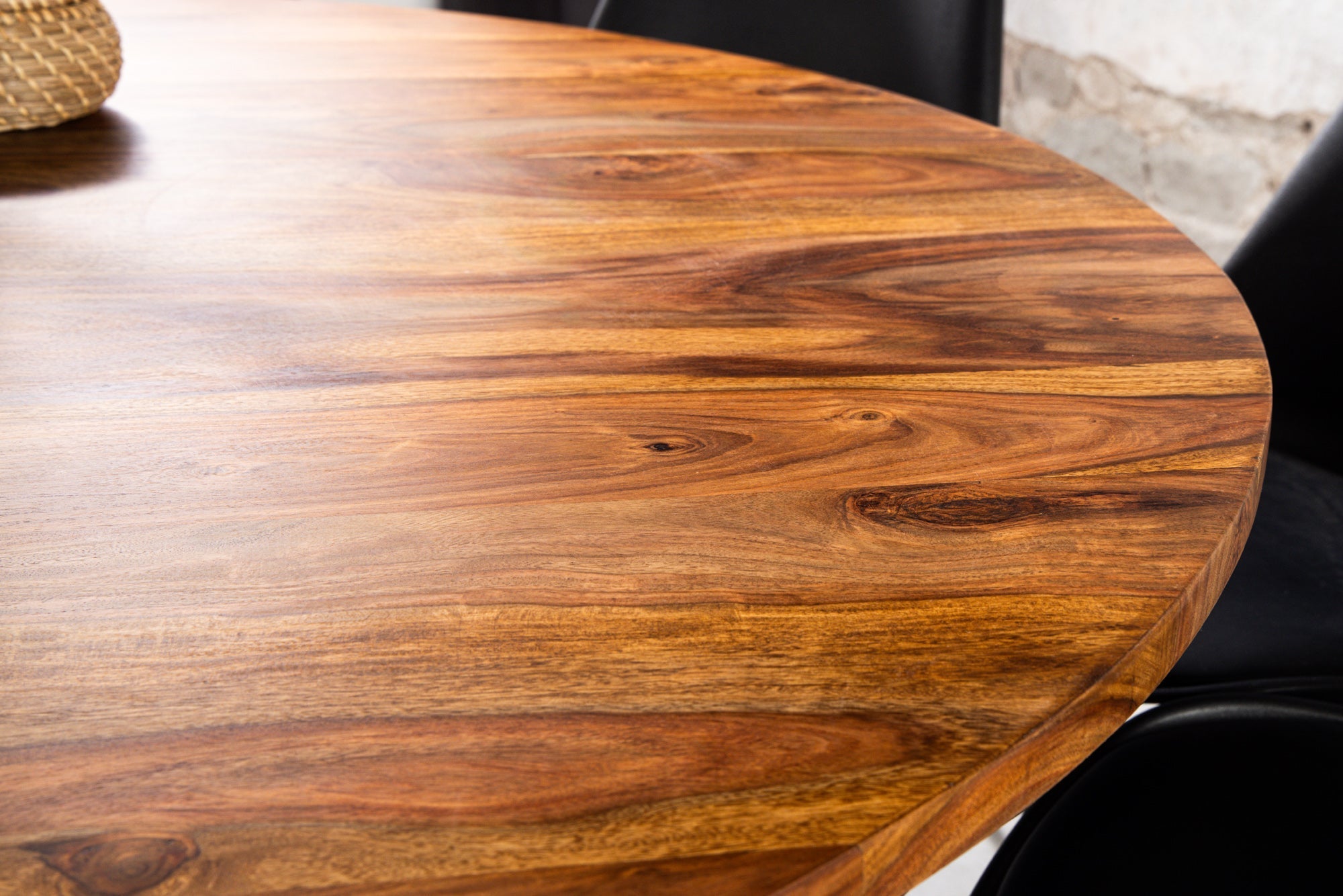Invicta Masă dining TRES CHIC - 140cm | Sheesham, Maro | 140x76x140 cm